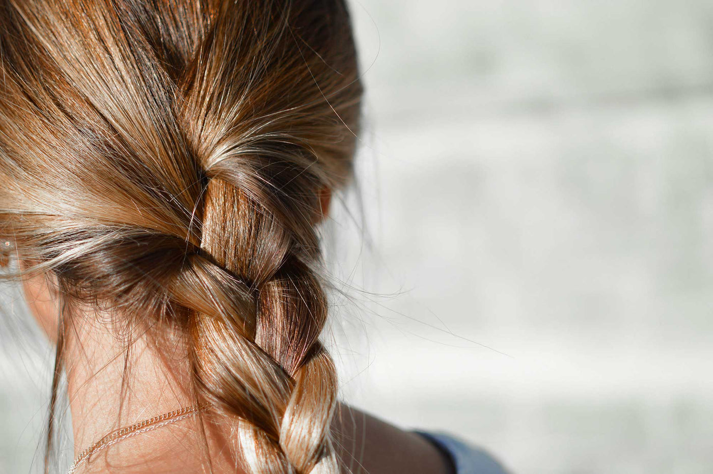 Coloration des cheveux blancs, quelles solutions ?