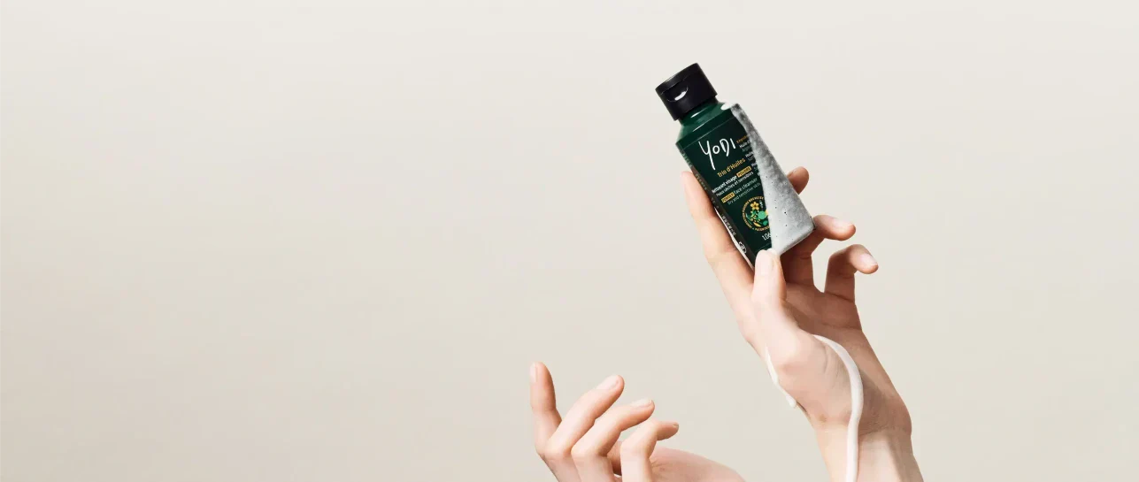 Nettoyant visage naturel peaux sèches et sensibles : 5 raisons de changer de routine