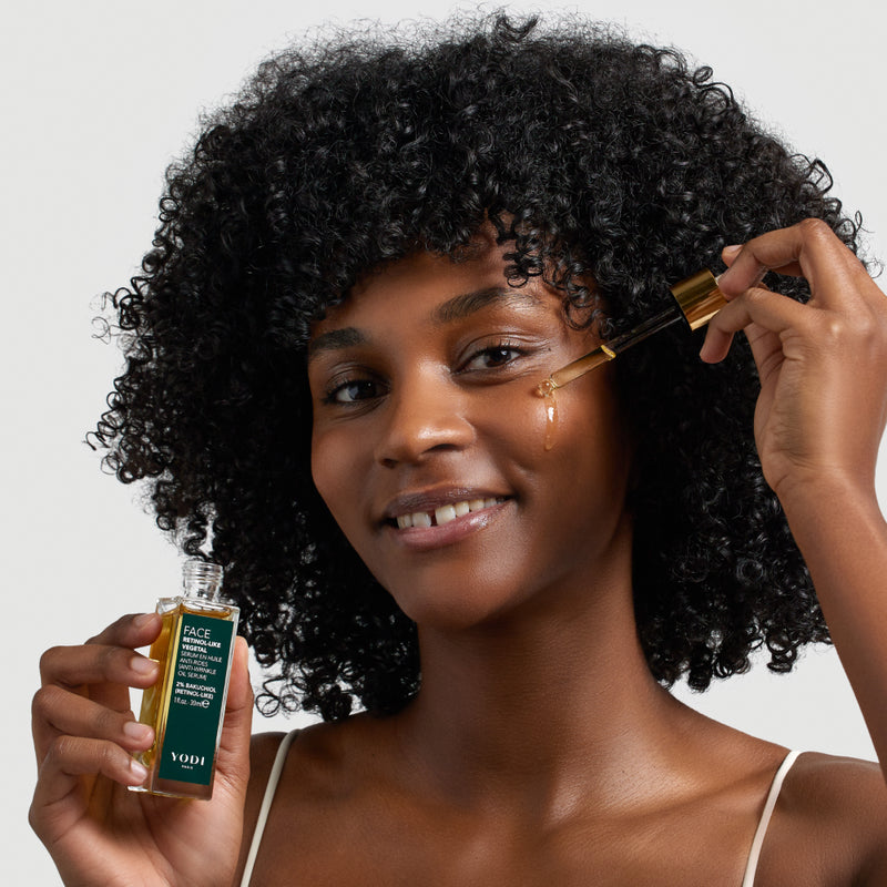 personne utilisantt retinol like végétal yodi